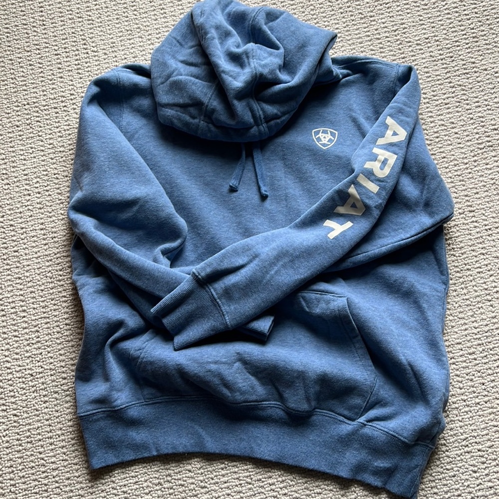 Ariat women’s hooded sweatshirt size M